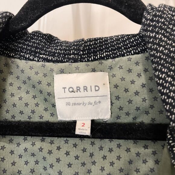 Torrid Womens Utility Jacket Plus Sz 2X Green Canvas w/ Knit Arms Hooded Zip Up - Picture 3 of 10